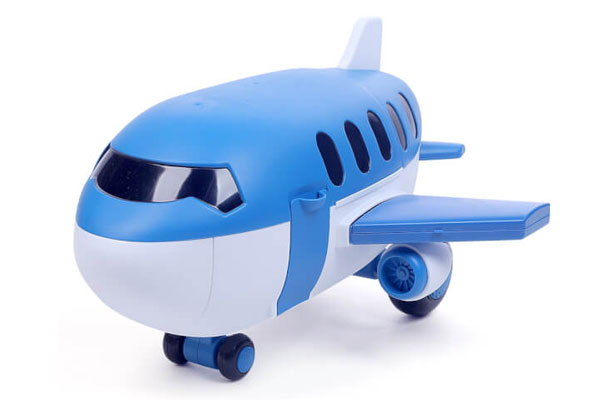 Máy bay đồ chơi là loại đồ chơi được nhiều bé yêu thích