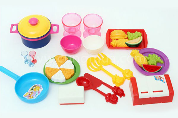Bộ đồ chơi nấu ăn cho bé với bộ dụng cụ đa dạng