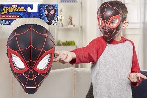 Mặt nạ anh hùng Spider Men được thiết kế dựa trên nhân vật Người Nhện.