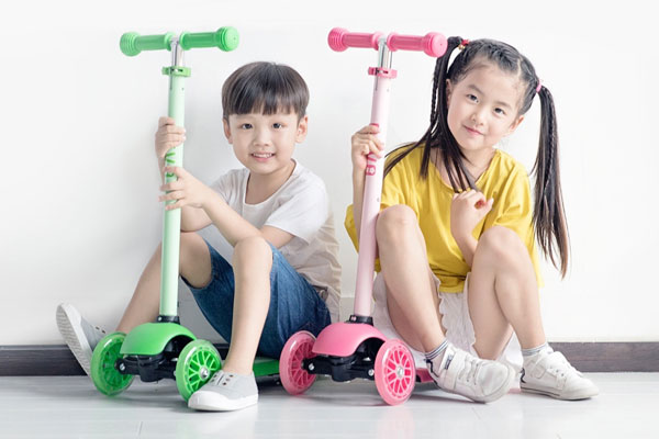 Xe trượt Scooter 3 bánh Bave đem lại nhiều lợi ích cho quá trình phát triển của trẻ.