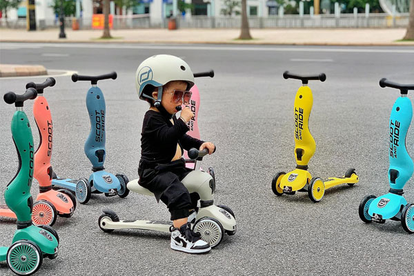 Mẫu xe Scooters and Ride Savakids.