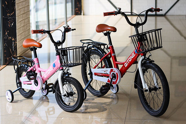 Xe đạp trẻ em TNXTC-105 phù hợp với nhiều lứa tuổi.