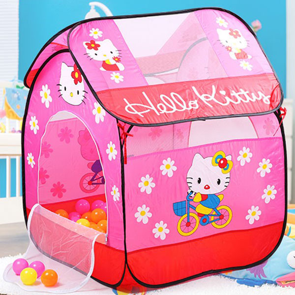 Nhà banh BBT Global Hello Kitty A999-212 được làm từ chất liệu vải cao cấp an toàn cho bé