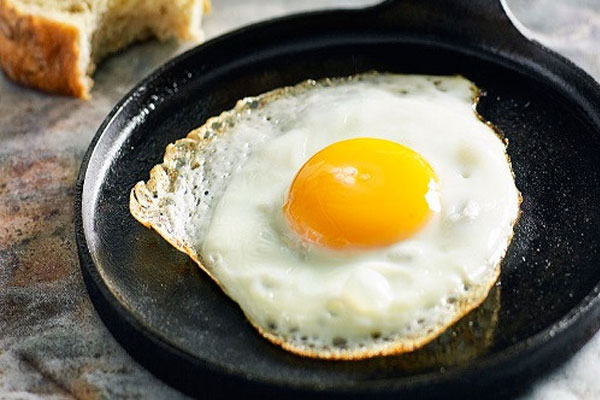 Cách làm trứng ốp la đơn giản tại nhà