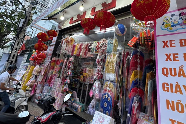 Lyly Children & Baby Store tự hào mang đến một thế giới sản phẩm đa dạng