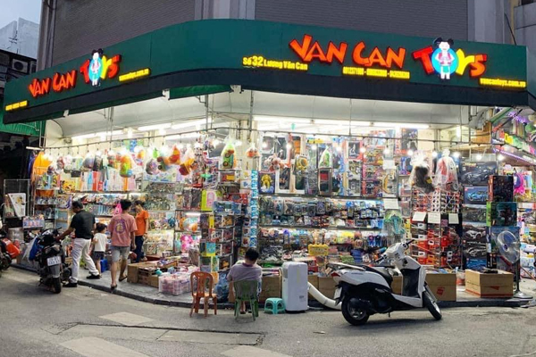 Van Can Toys là địa chỉ đáng chú ý khi nhắc đến các cửa hàng súng đồ chơi tại quận Hoàn Kiếm Van Can Toys là địa chỉ đáng chú ý khi nhắc đến các cửa hàng súng đồ chơi tại quận Hoàn Kiếm