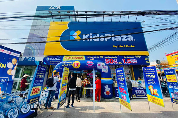 Siêu thị mẹ và bé KidsPlaza với hơn 160 chi nhánh trải dài khắp cả nước Siêu thị mẹ và bé KidsPlaza với hơn 160 chi nhánh trải dài khắp cả nước